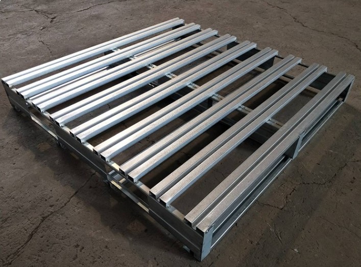 Metal Paletler